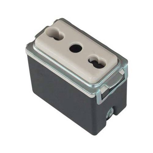 6,0 x PRISE VENUS MARLANVIL